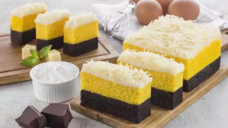 3 Toko Oleh-Oleh Surabaya Paling Populer untuk Buah Tangan Libur Akhir Tahun Keluarga