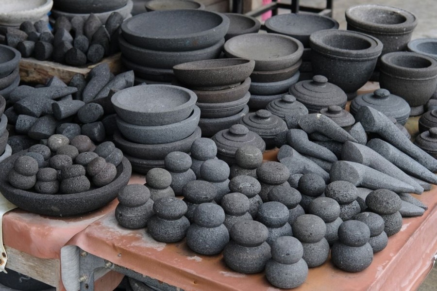 Kisah Sukses Pengusaha Cobek Batu Tulungagung Berani Sedekah Meskipun Modal Kecil