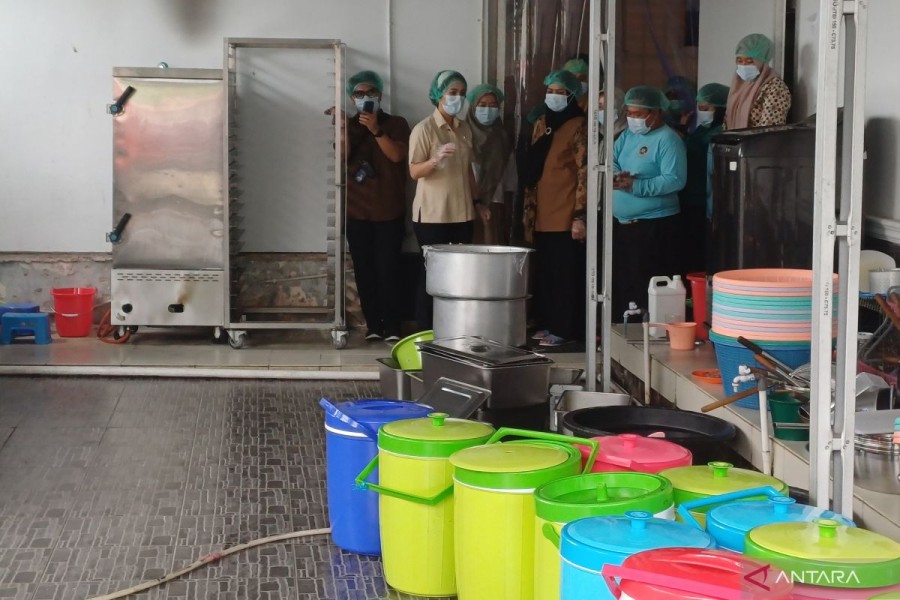 Program Makan Bergizi Gratis Berdayakan Lansia dan Petani Lokal