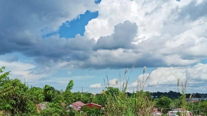 Prakiraan BMKG, Hujan dan Cuaca Berawan Akan Melanda Sebagian Besar Wilayah Indonesia Akhir Pekan Ini