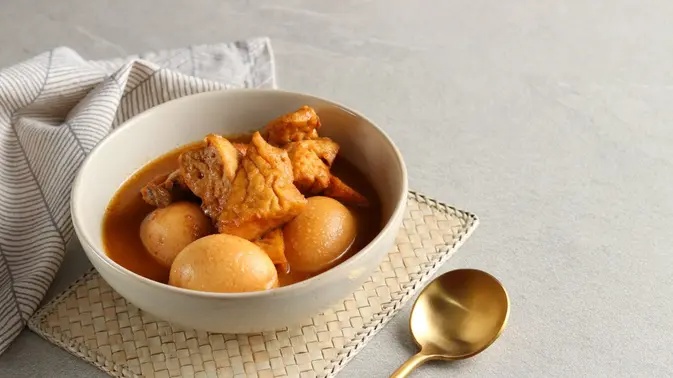 Resep Semur Telur dan Tahu Ala Betawi yang Lezat dan Ekonomis