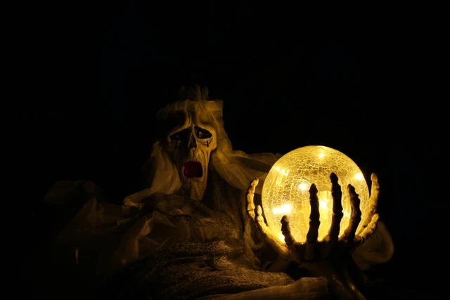 10 Cara agar tidak Takut Hantu dan Tetap Berani