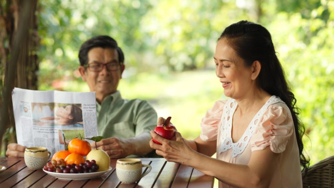 Konsumsi Buah Rutin Tingkatkan Kesehatan Mental Lansia Secara Optimal