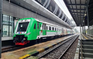 Jadwal KA BIAS Desember 2025 Rute Bandara–Solo–Madiun