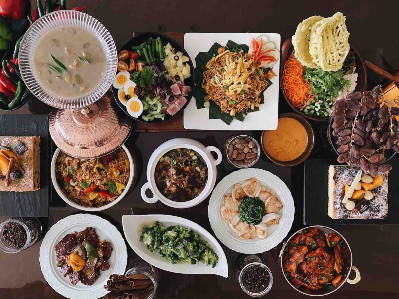 Nikmati Sensasi Menu Buka Puasa Autentik Khas Arab Saudi Di Kota Surabaya