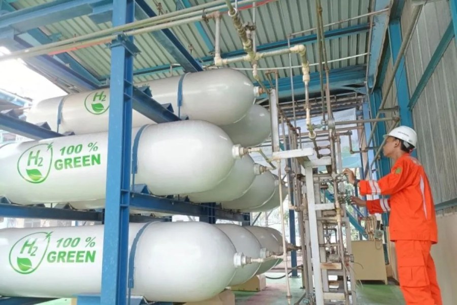 Menuju Energi Bersih: Kementerian ESDM Targetkan Seluruh Pembangkit Listrik Gas Berbasis Hidrogen pada 2051