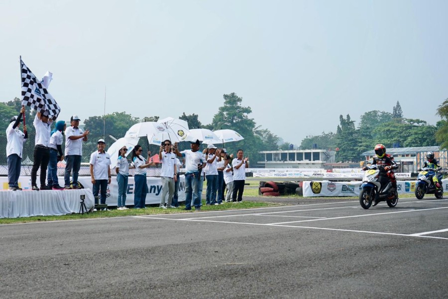 Balap Motor Listrik Konversi Pertama Di Dunia, PLN EV Conversion Race 2024 Seri I Berlangsung Meriah