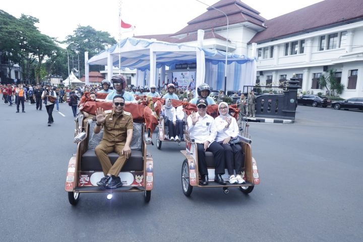 Modernisasi Becak Jatim: PLN Hadirkan SPKLU R2 Dukung Transportasi Hijau