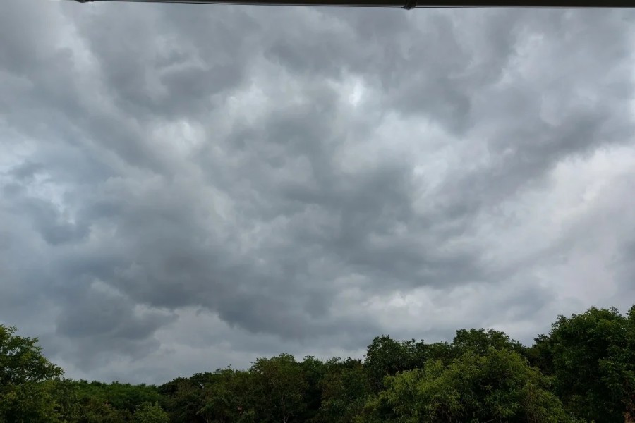 BMKG Peringatkan Cuaca Ekstrem Rabu 8 April 2026 Di Seluruh Wilayah Indonesia