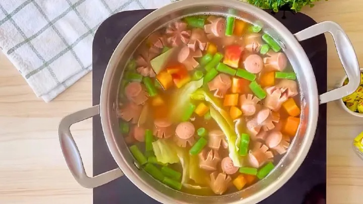 3 Kreasi Resep Sosis Praktis dan Lezat yang Bisa Dijadikan Bekal Kantor