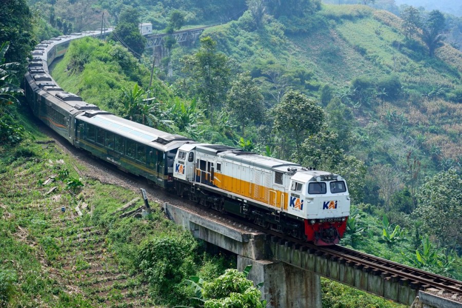 Transportasi Hijau: KAI Angkut 47,4 Juta Penumpang dengan Emisi Jauh Lebih Rendah