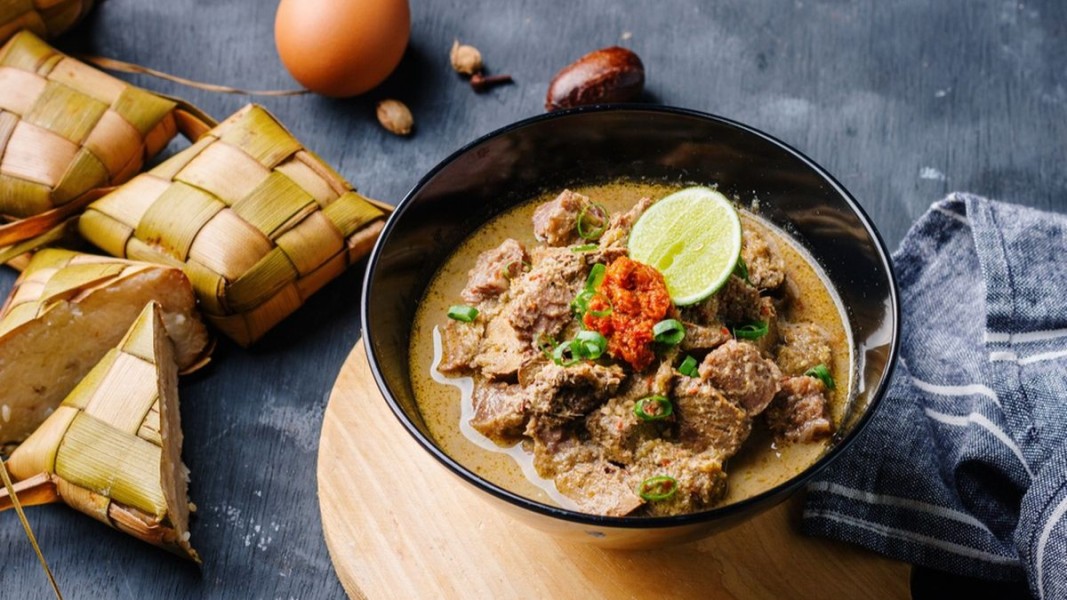 Rekomendasi 3 Tempat Menikmati Coto Makassar di Kelapa Gading