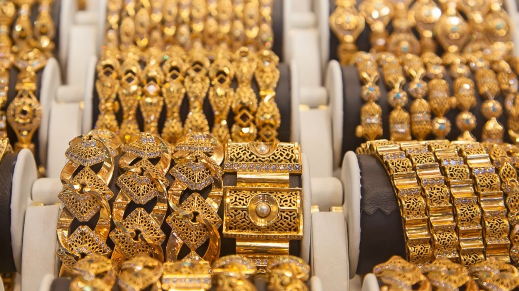 Cek Harga Emas Perhiasan Jumat 6 Februari 2026 Terbaru