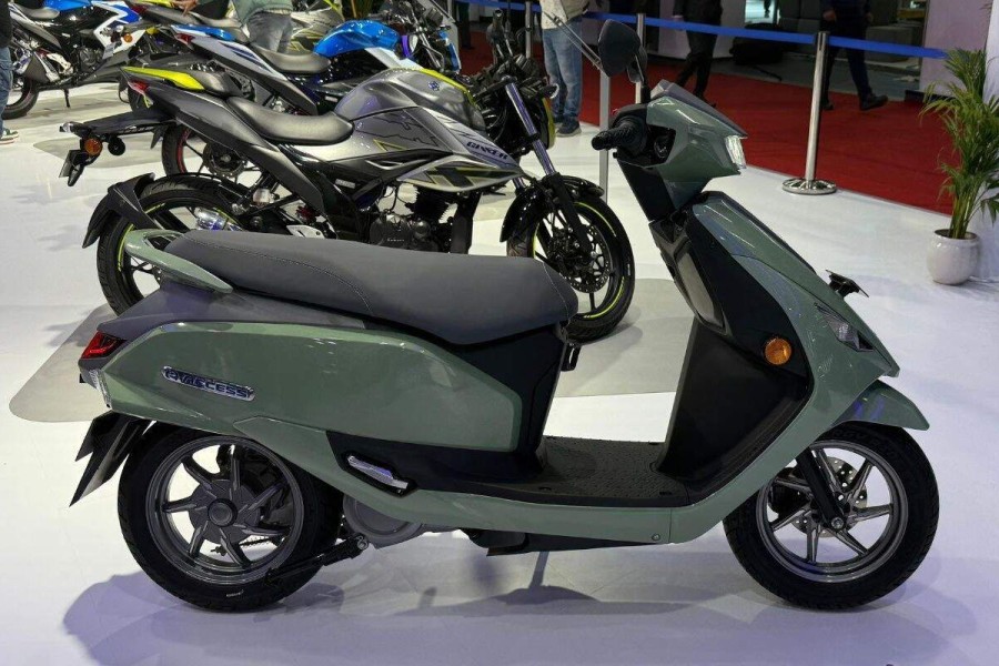 Suzuki Luncurkan Motor Listrik e-Access dengan Jarak Tempuh 95 Km di Bharat Mobility Global Expo 2025