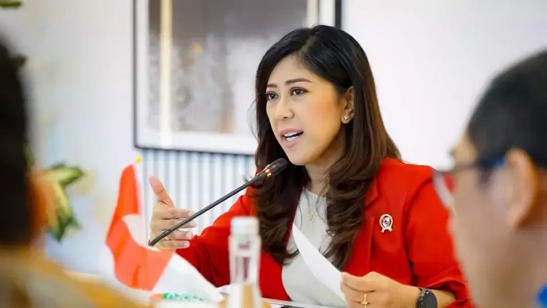Menkomdigi Meutya Hafid Siapkan Peta Jalan AI Nasional untuk 10 Sektor Strategis Menkomdigi Meutya Hafid Siapkan Peta Jalan AI Nasional untuk 10 Sektor Strategis