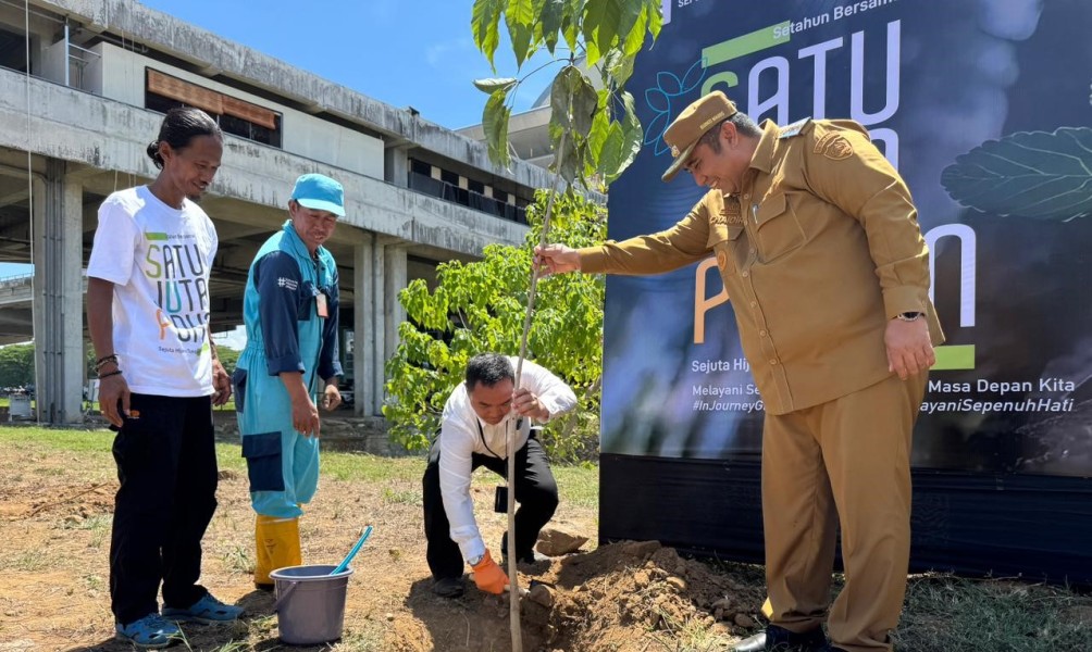 Komitmen Angkasa Pura Tanam 30 Ribu Pohon Hijaukan Bandara