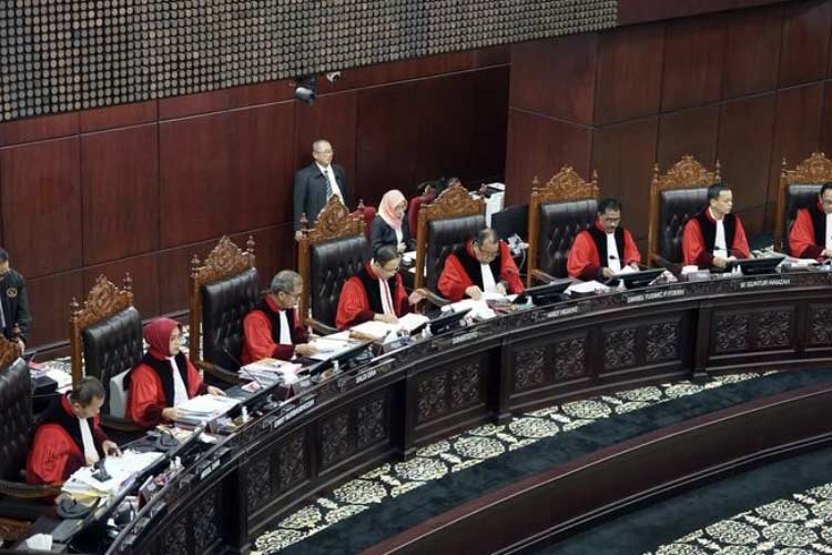 DPR Pertimbangkan Batas Atas Syarat Pencalonan Presiden dalam RUU Politik adalah Mencegah Calon Tunggal dan Dominasi Politik
