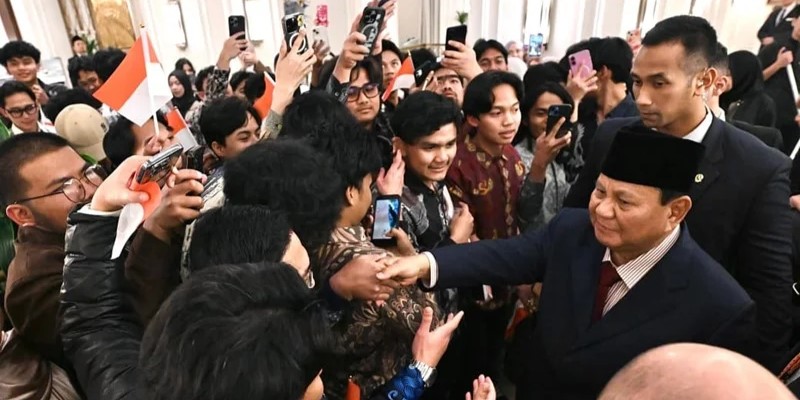 Pertemuan Singkat Presiden Prabowo Dengan Mahasiswa Indonesia di Kota Amman