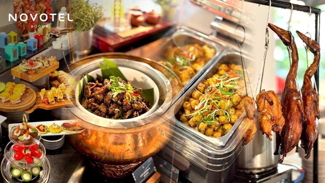 Novotel Bogor menyajikan menu Cina Peranakan ala Kopitiam all you can eat untuk berbuka puasa