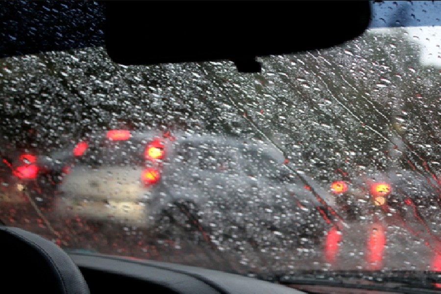 BMKG : Waspada Hujan Lebat Jelang Tahun Baru di Indonesia