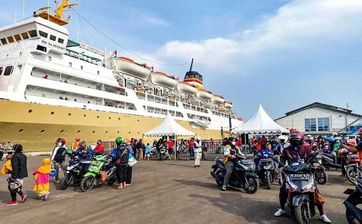 Lonjakan Pemudik di Mimika: Transportasi Laut Jadi Pilihan 1.300 Warga untuk Mudik Lebaran 2025