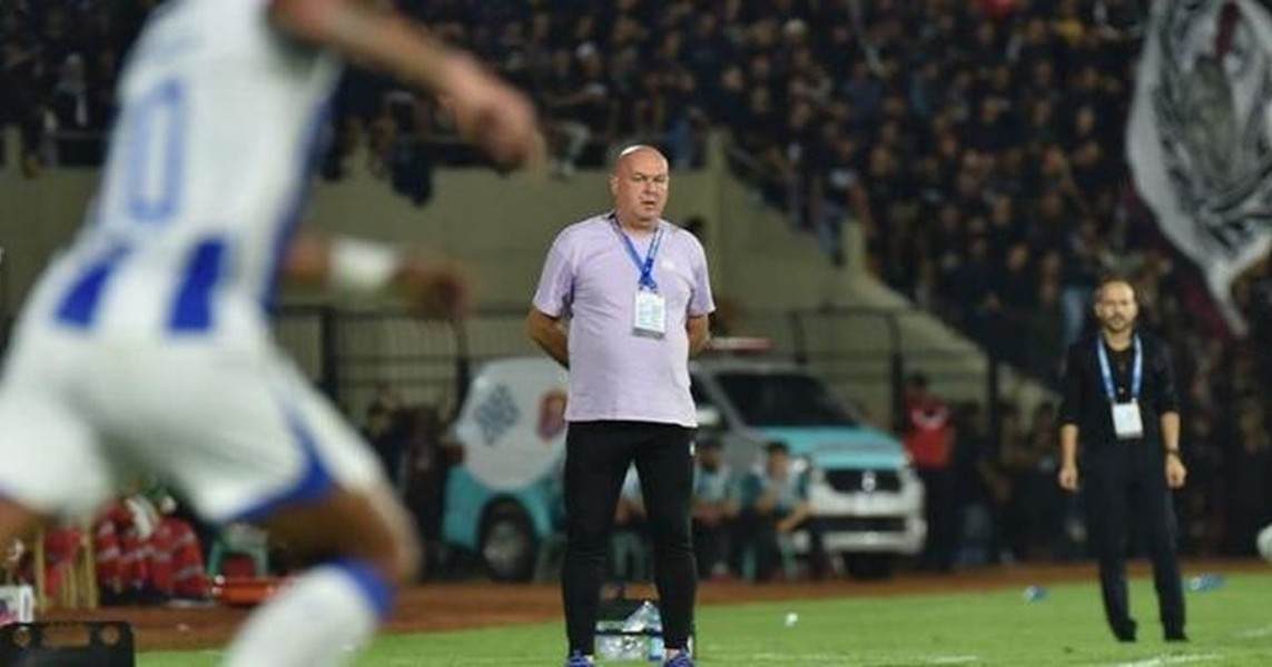 Pesan Bojan Hodak Picu Kebangkitan Persib dalam Laga Dramatis