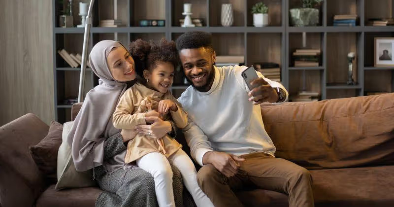 Parenting Islami: Mendidik Anak Beriman di Era Gadget