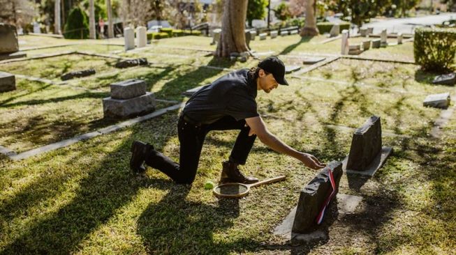 Psikolog Jelaskan Proses Penting Berdamai dengan Duka Kehilangan
