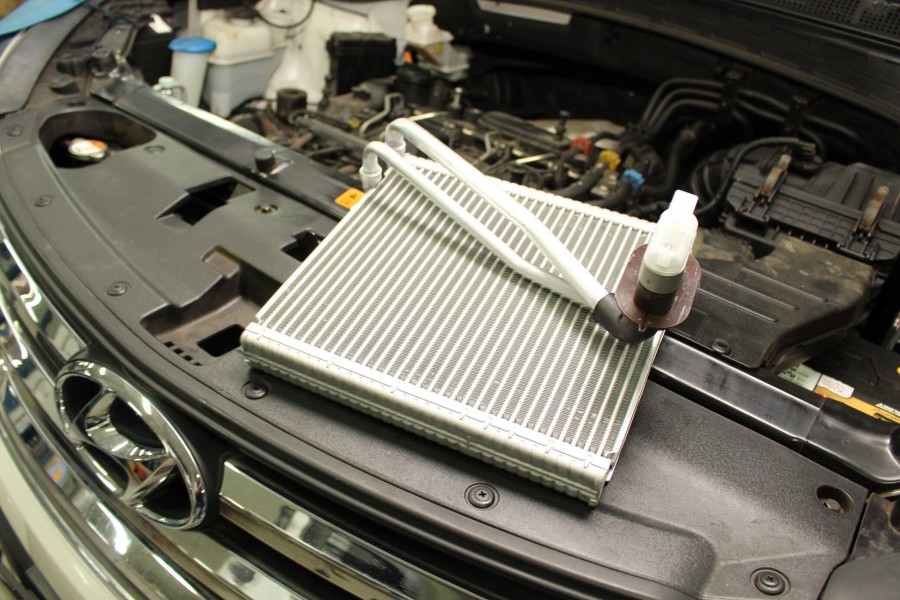 Evaporator AC Mobil adalah Fungsi, Cara Kerja, Jenis, dan Harga
