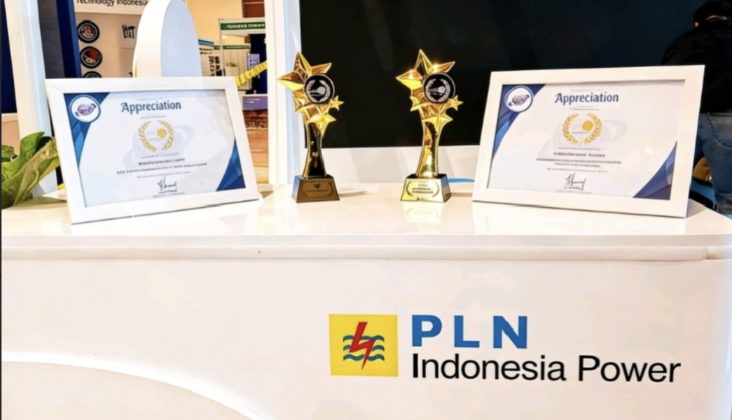 Komitmen Transisi Energi Berbuah Prestasi, PLN Indonesia Power Borong Dua Penghargaan Bergengsi di Solartech Indonesia 2026