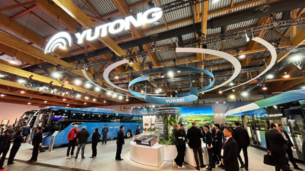 Yutong Pamerkan Solusi Mobilitas Hijau di Busworld Europe 2025