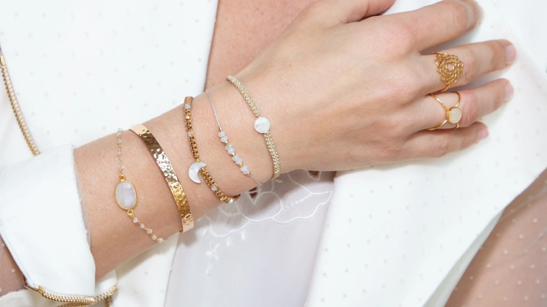 Intip Statement Piece, Item Fashion yang Bikin Gaya Makin Personal