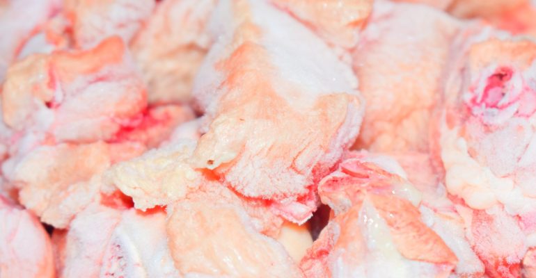 8 Cara Menyimpan Daging Ayam di Kulkas agar Tetap Awet