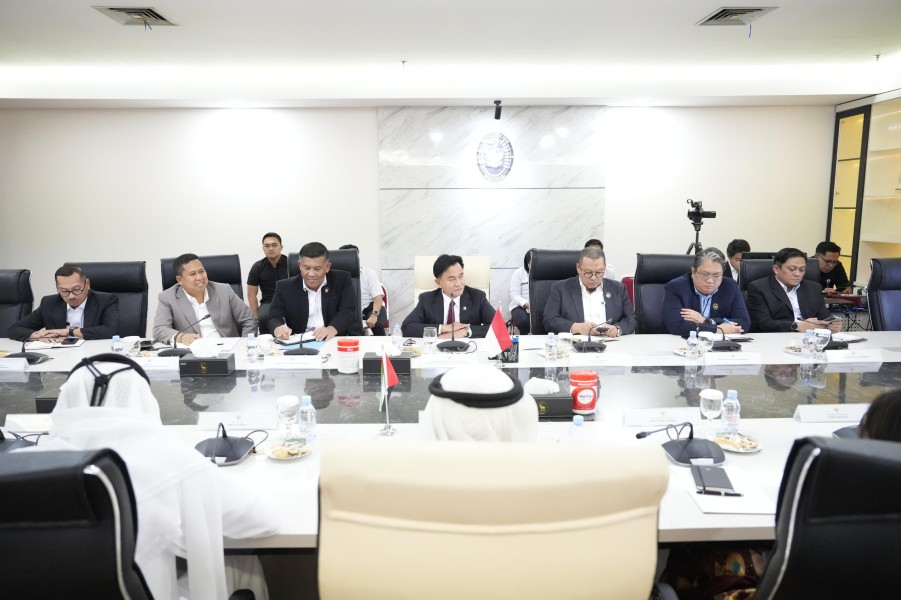 Yusril Buka Kesempatan Pemerintah Meninjau Bebas Visa dengan Uni Emirat Arab