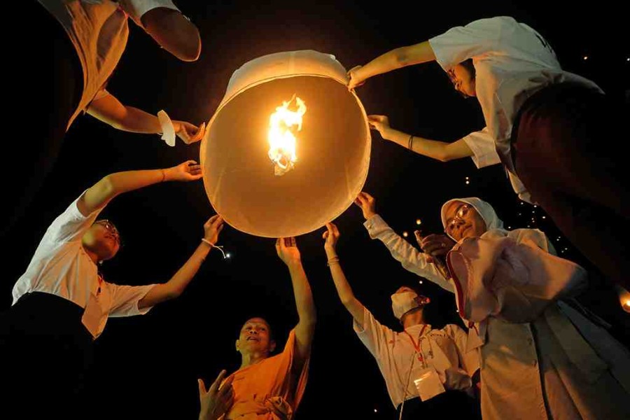 Festival Gedongsongo Kembali Digelar 21 Juni 2025, Sorotan Utama Penerbangan 3.000 Lampion Meriahkan Langit Semarang