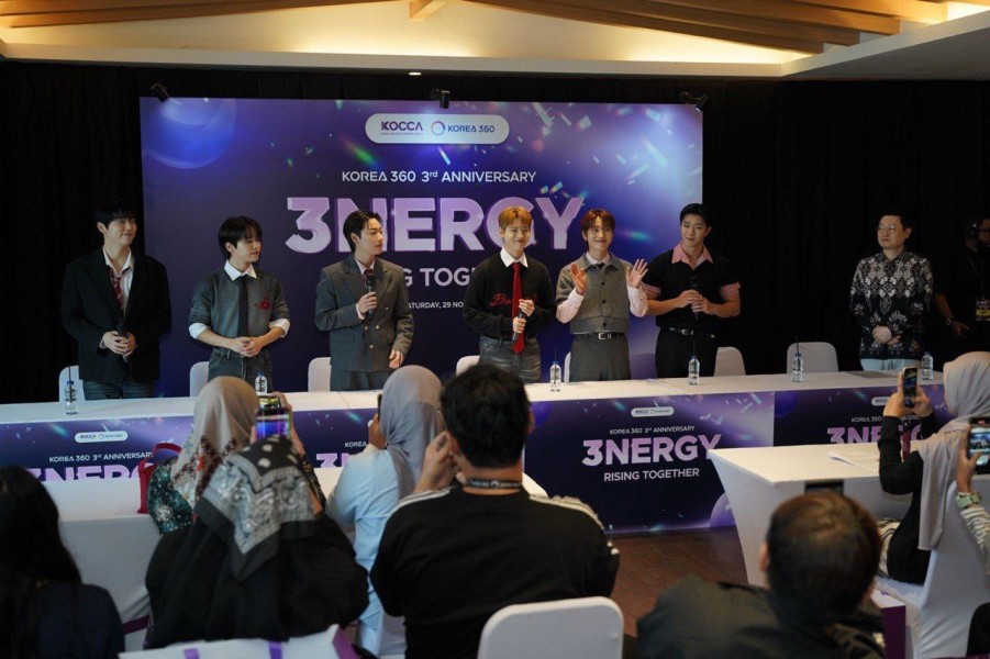 Jumpa Fans ONF FIFTY FIFTY Meriahkan Jakarta