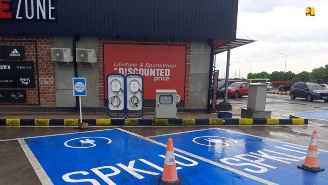 307 SPKLU Disiapkan untuk Pemudik Kendaraan Listrik di Rute Jateng Yogya