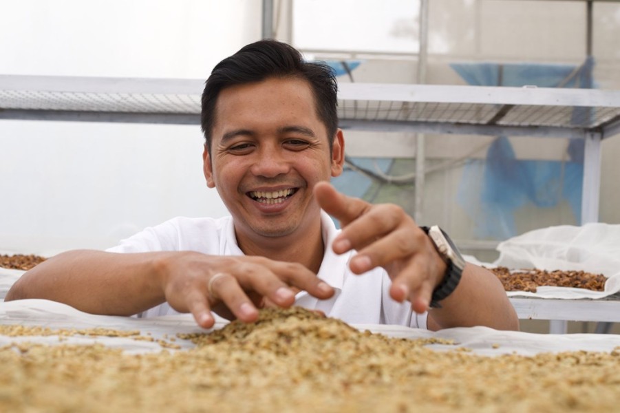 Kisah Deden, Pelopor Kopi Panas Bumi Pertama di Dunia dari Kamojang
