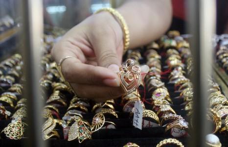 Kenaikan Harga Emas Perhiasan di Pasar Hari Ini 24 Oktober 2025