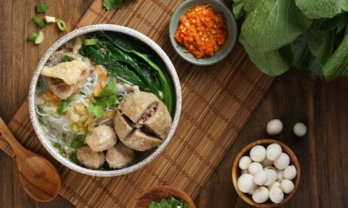 Kelezatan Bakso Samrat dan Daftar Menu 2025