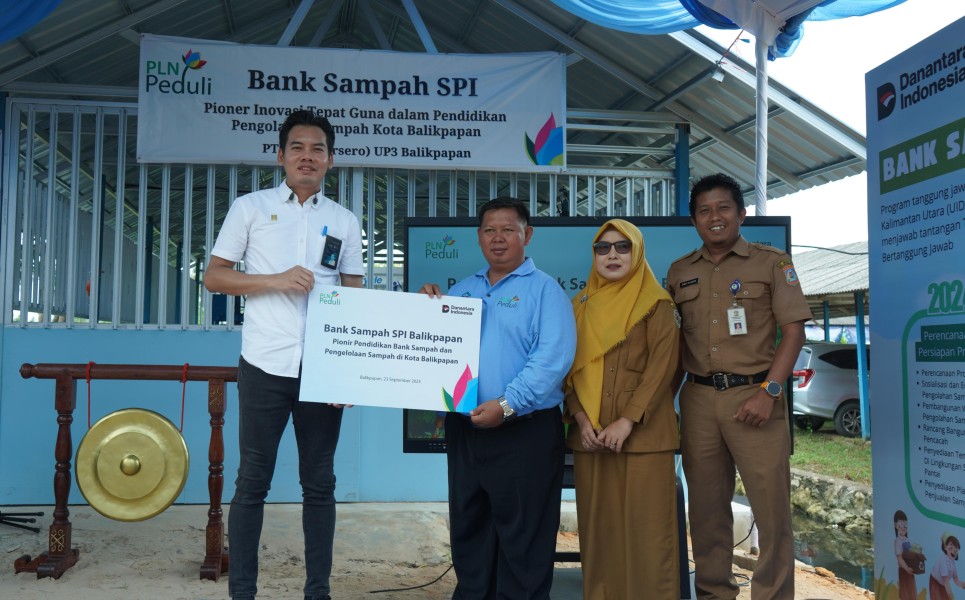 PLN UID Kaltimra Tingkatkan Program Berkelanjutan Melalui Bank Sampah SPI Balikpapan Untuk Mendorong Partisipasi Pelajar Dalam Pengelolaan Sampah