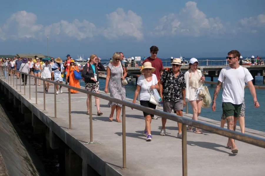 Lonjakan Wisatawan Asing Sepanjang 2025 Dorong Optimisme Sektor Pariwisata Indonesia