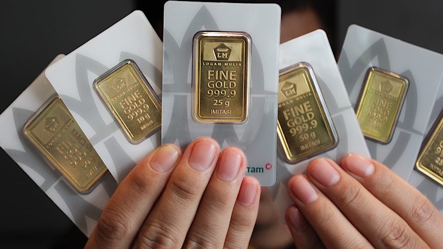 Harga Emas Antam Naik Rp8.000, Nyaris Menembus Rp2 Juta per Gram