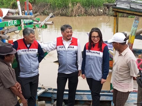 Pertamina NRE Bersama Koperasi Bangun PLTS Dorong Energi Bersih Desa Nelayan