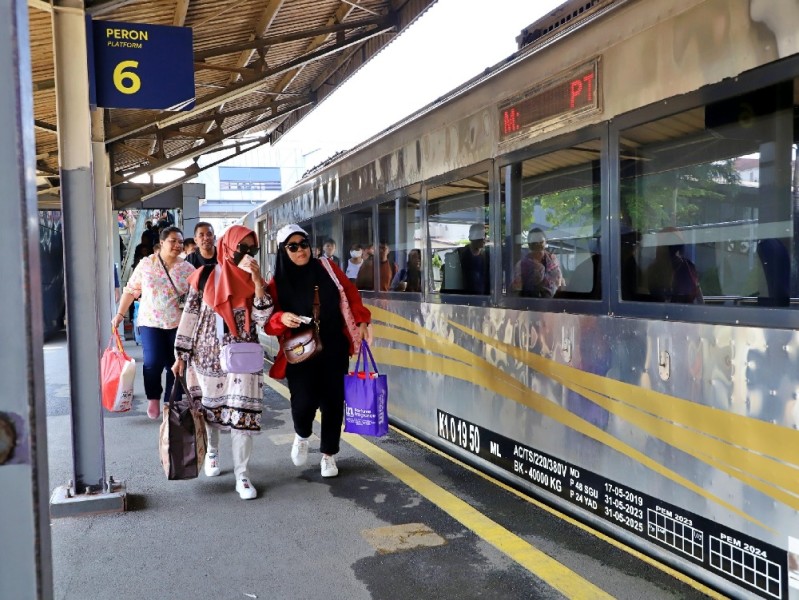 Tiket Mudik Kereta Api Ludes 58%, KAI Siapkan Promo Flash Sale