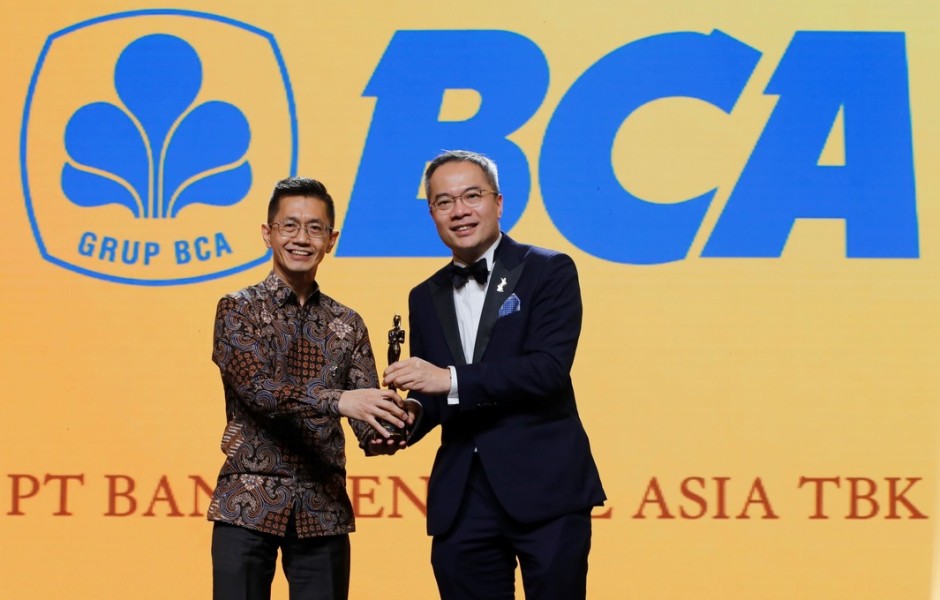 BCA Raih Penghargaan Tempat Kerja Terbaik