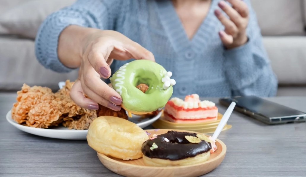 11 Bahaya Konsumsi Gula Berlebihan bagi Kesehatan Tubuh Secara Menyeluruh