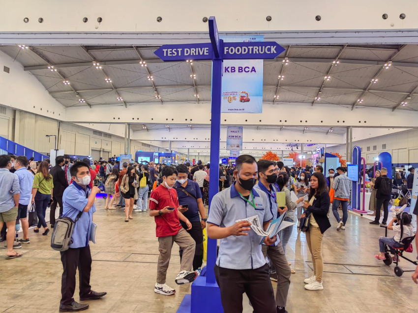 Kolaborasi Antara UMKM Binaan dan Desa Bakti BCA Menarik Pengunjung BCA Expoversary 2025