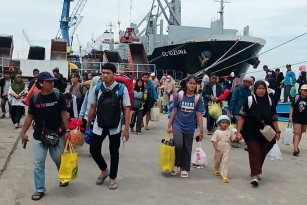 Menhub Pastikan Kelancaran Transportasi Angkutan Lebaran di Sulawesi Selatan