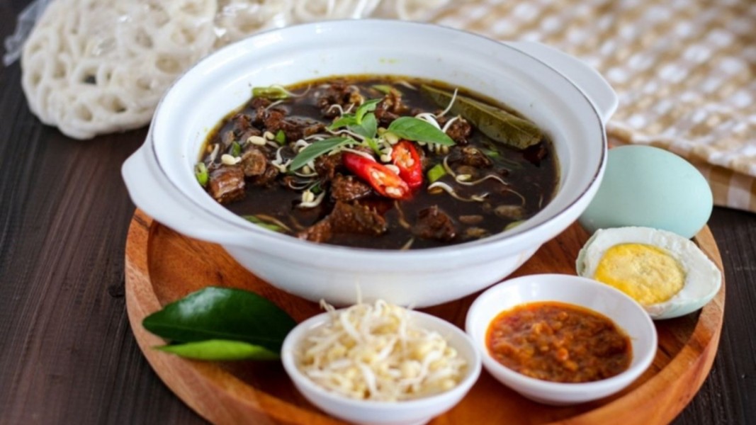 Menjelajahi Surabaya Lewat Kuliner Legendaris yang Wajib Dicoba Semua Orang